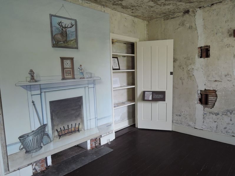 Edgar Allan Poes House Philadelphia - parlor