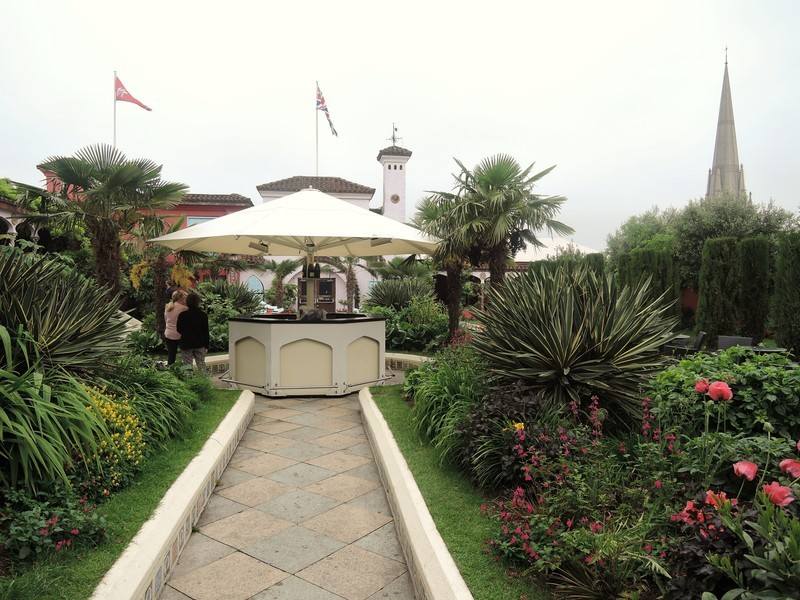 Roof Garden Spanish Garden