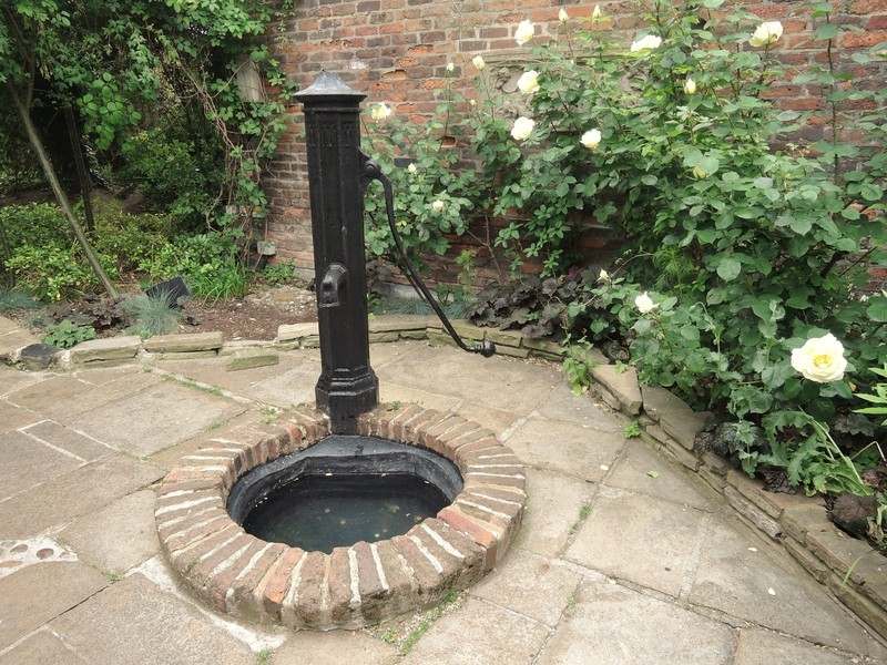 Roof Garden Tudor Garden