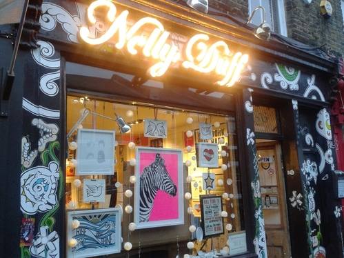 Columbia Road - Nelly Duff