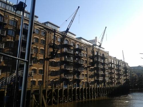 Rotherhithe to Tower Bridge - St Saviours Dock