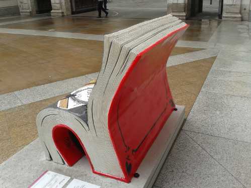 Books about Town - Bridget Joness Diary Bench