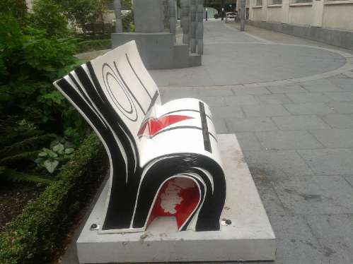 Books About Town - Noughts and Crosses bench