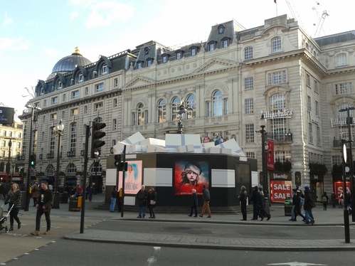 Christmas Day in London Piccadilly Circus